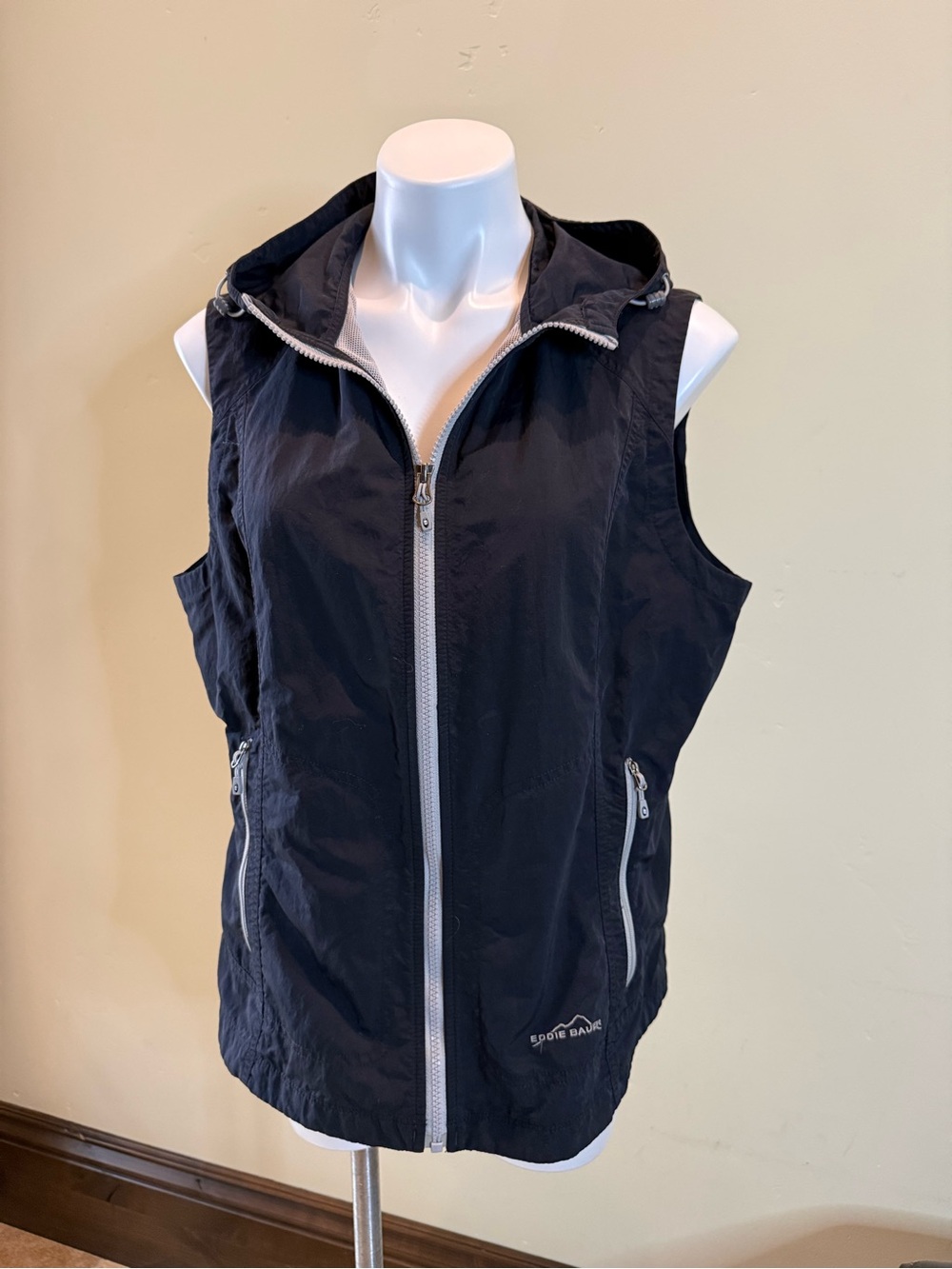Eddie Bauer black Hooded Lightweight Vest